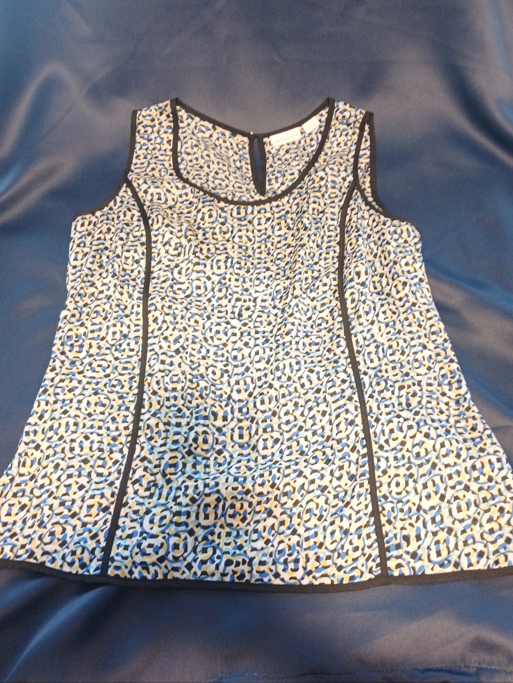 Sleeveless Printed Tank Top in Blue, White, And Yellow